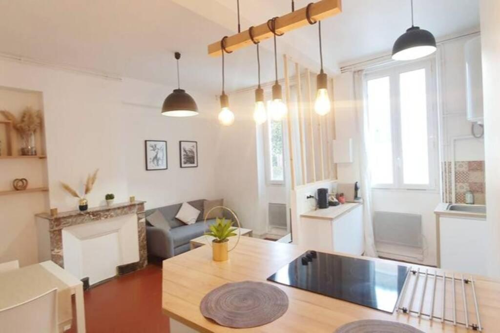 Apartamento T2 Cosy Au Calme,Entree Autonome,Centre Historique Montélimar Exterior foto